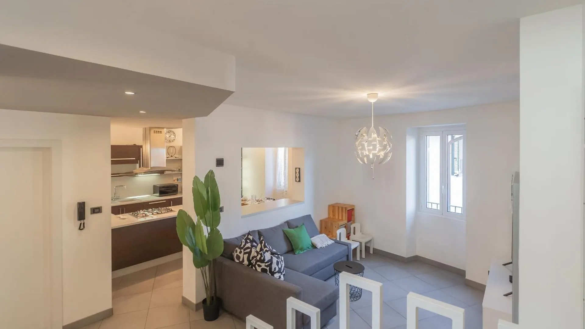 Semesterbostad Villa Clara Parking,Wifi,Jacuzzi On Lake Como Torno