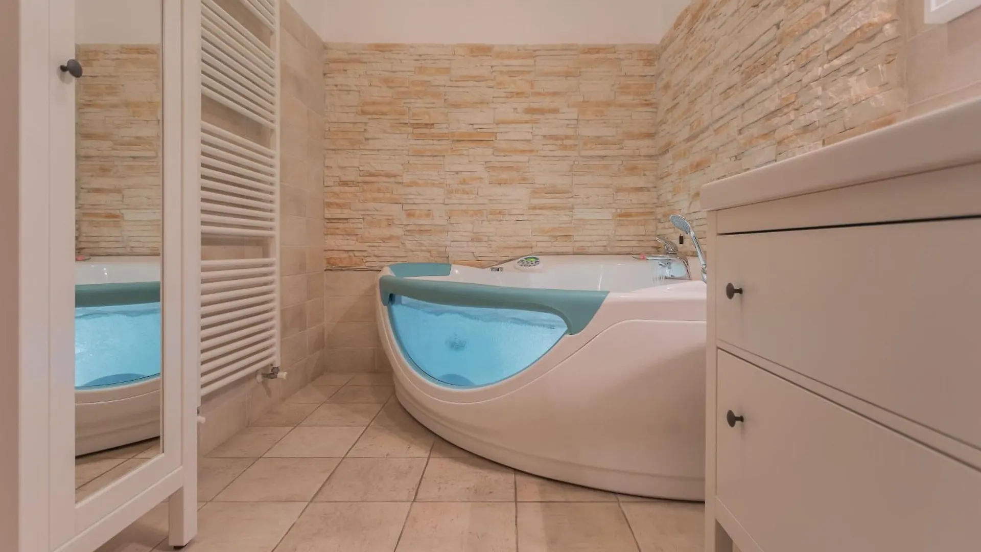 Villa Clara Parking,Wifi,Jacuzzi On Lake Como Torno Semesterbostad