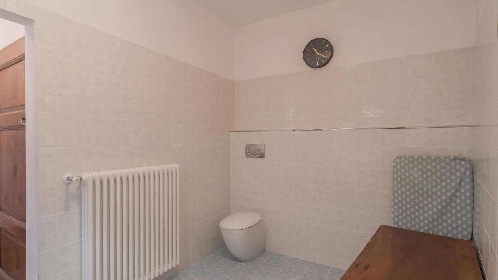 Villa Clara Parking,Wifi,Jacuzzi On Lake Como Torno 0*,  Italien